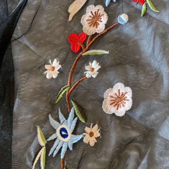 Kimono Cardigan Beach Black Sheer Floral Design - Picture 5 of 5